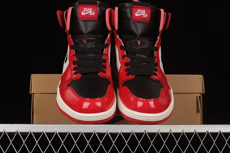 All categories Air Jordan Jordan series basketball shoes Air Jordan 1 High Air Jordan 1 Zoom CMFT AJ1 Joe 1 Chicago white and red color CT0979-610